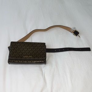 ***MICHAEL KORS BELT BAG***
